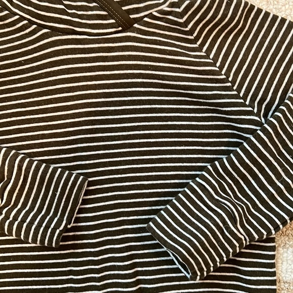 Childhood Clothing Trademark Raglan Hoodie & Pants Set Size 5T - Picture 5 of 5